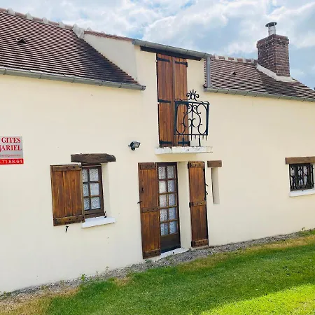 Les Du Jariel Holiday home
